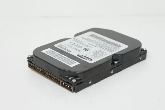 Sumsung 2.16GB 3.5 Inch 50 Pin SCSI Hard Disk WN32162U